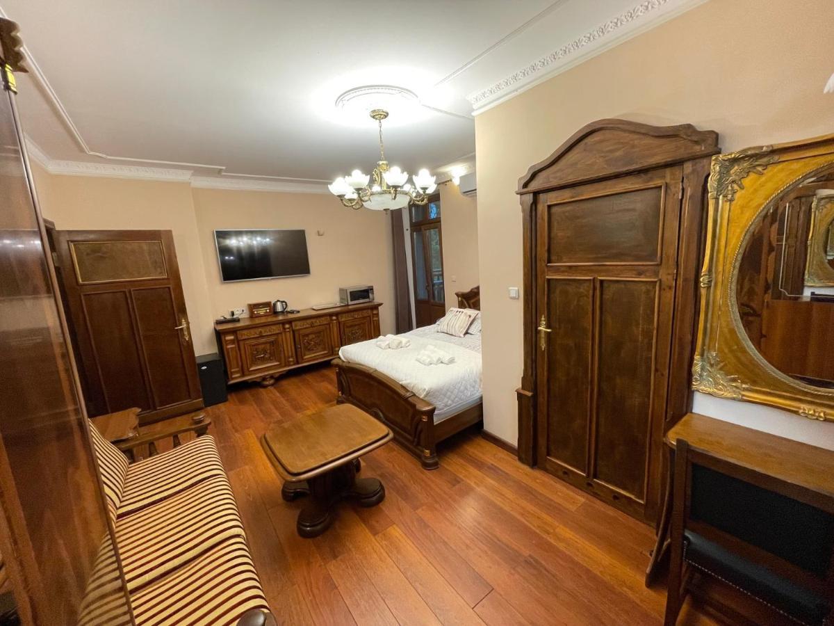 Dworek Oliwski Bed and Breakfast Gdańsk Eksteriør billede