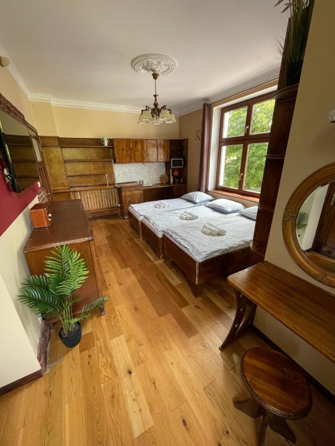 Dworek Oliwski Bed and Breakfast Gdańsk Eksteriør billede