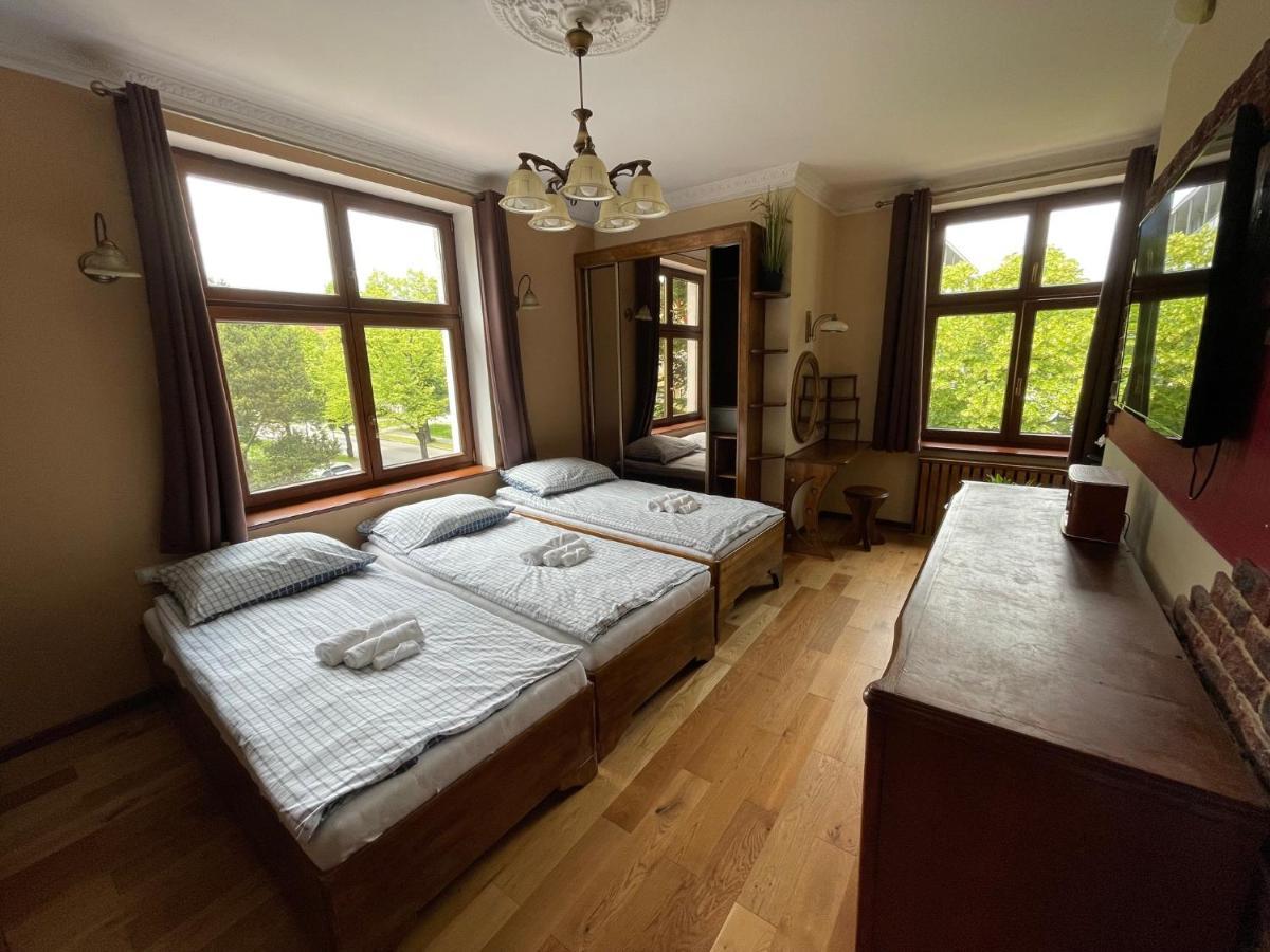 Dworek Oliwski Bed and Breakfast Gdańsk Eksteriør billede