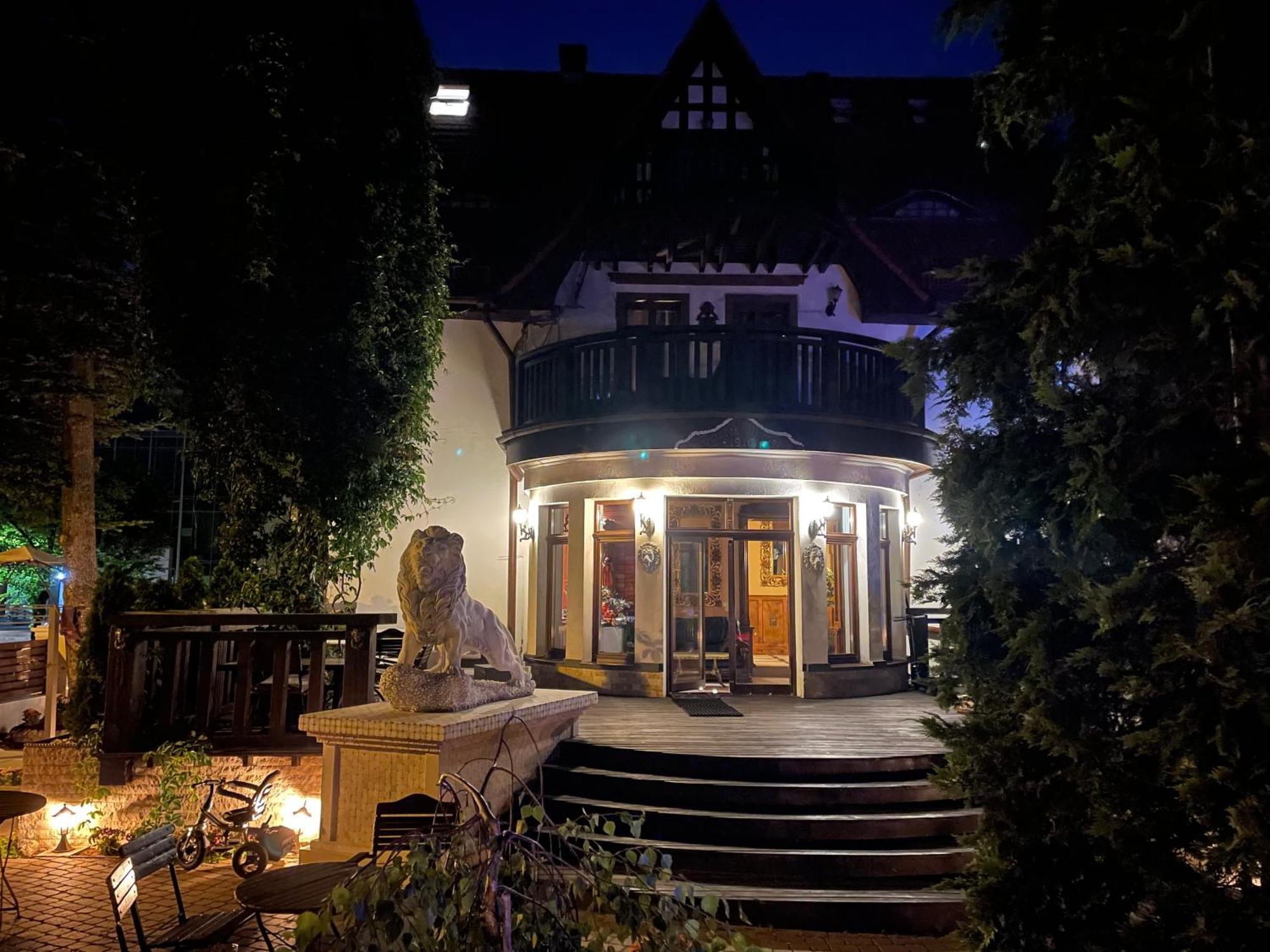 Dworek Oliwski Bed and Breakfast Gdańsk Eksteriør billede