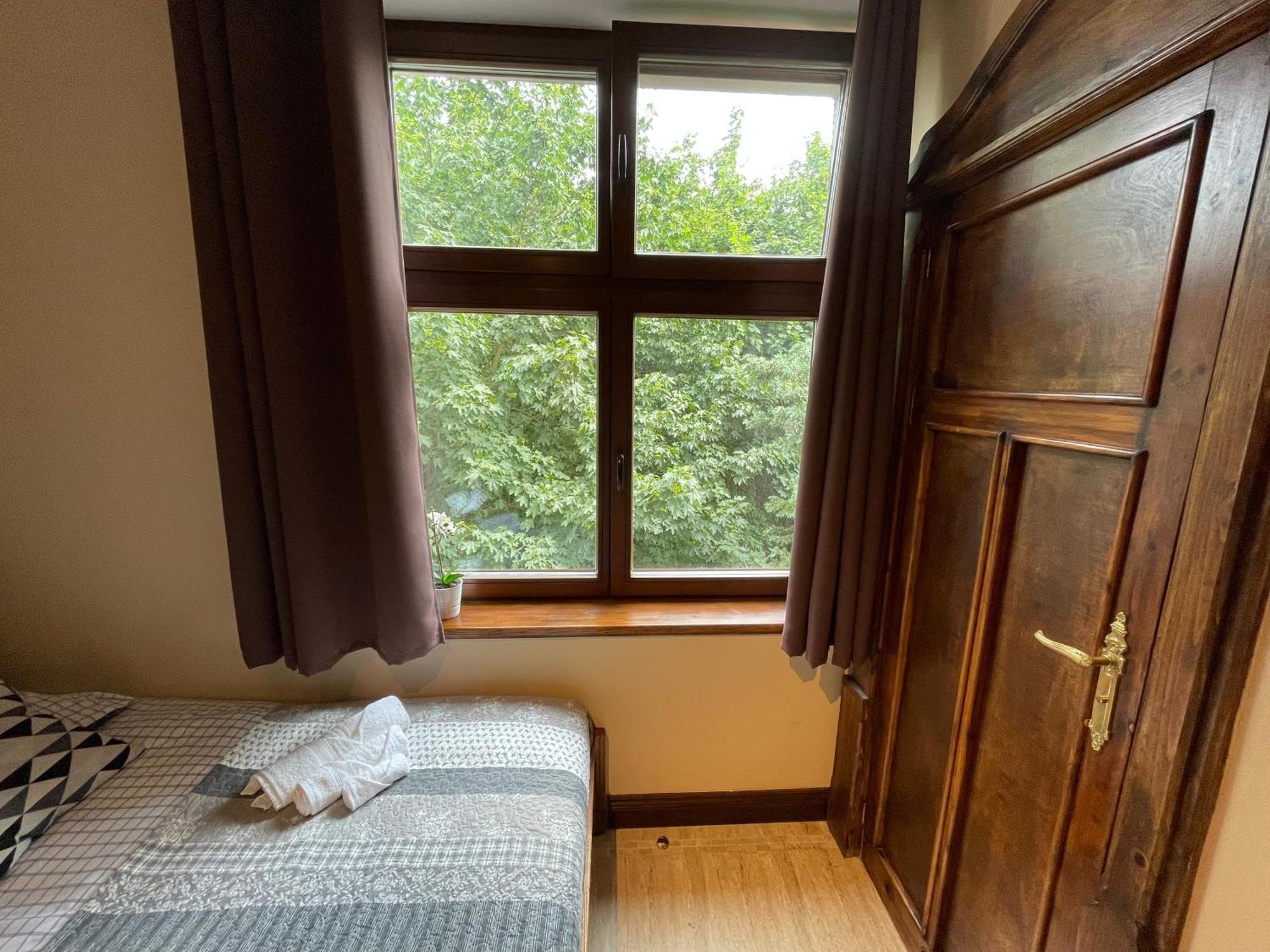 Dworek Oliwski Bed and Breakfast Gdańsk Eksteriør billede